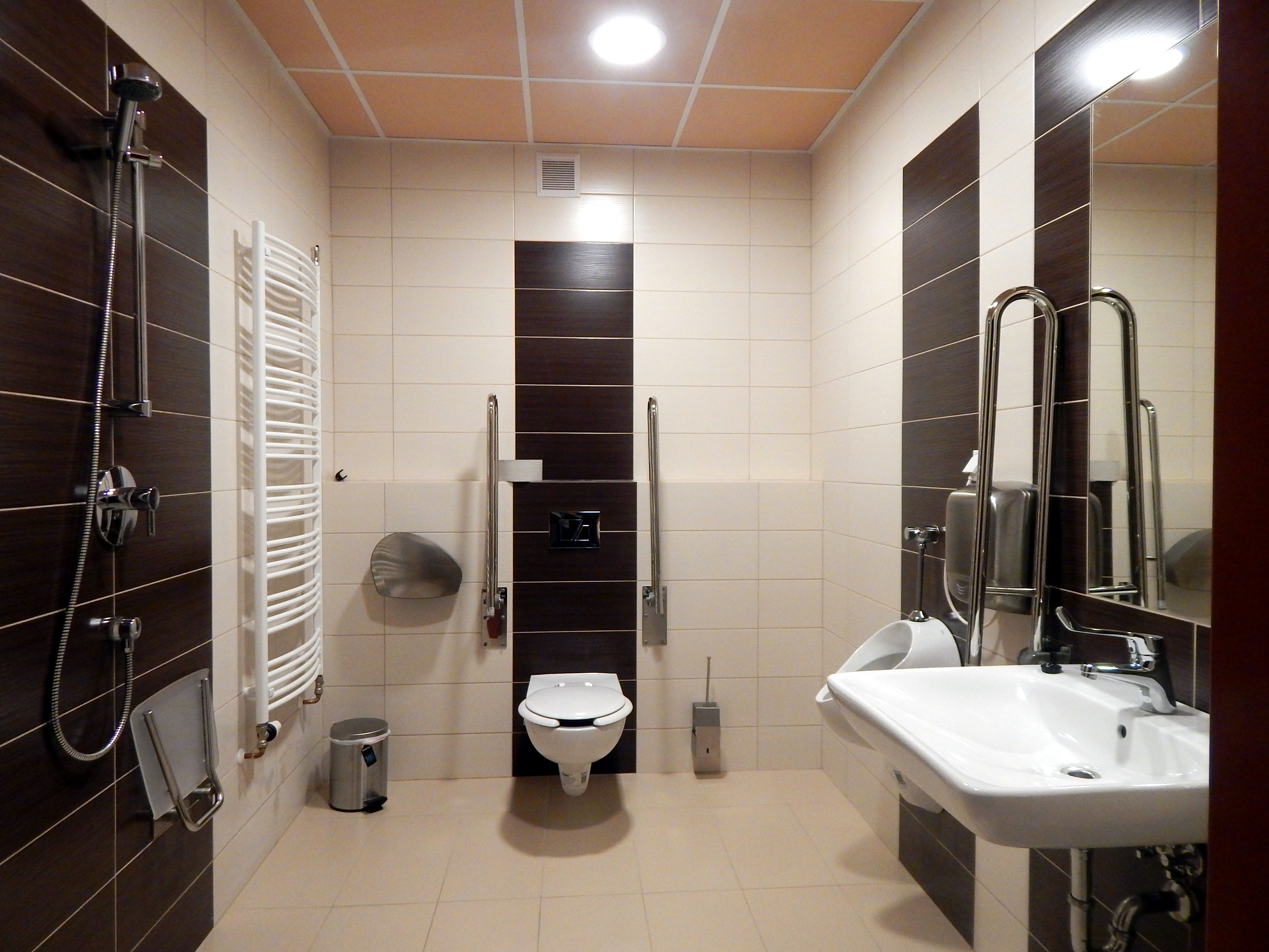Rooms in the facility of the station