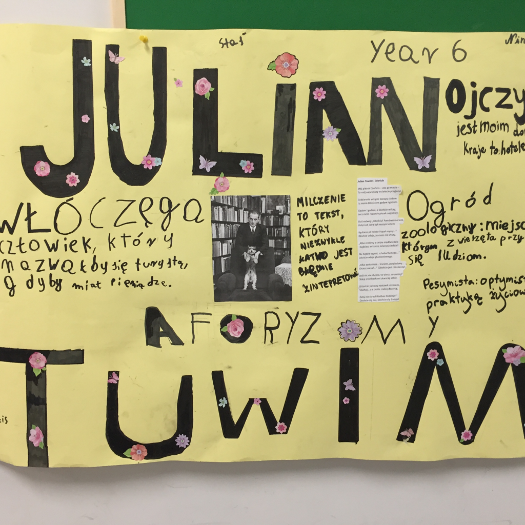 Plakat_z_napisem_Tuwim