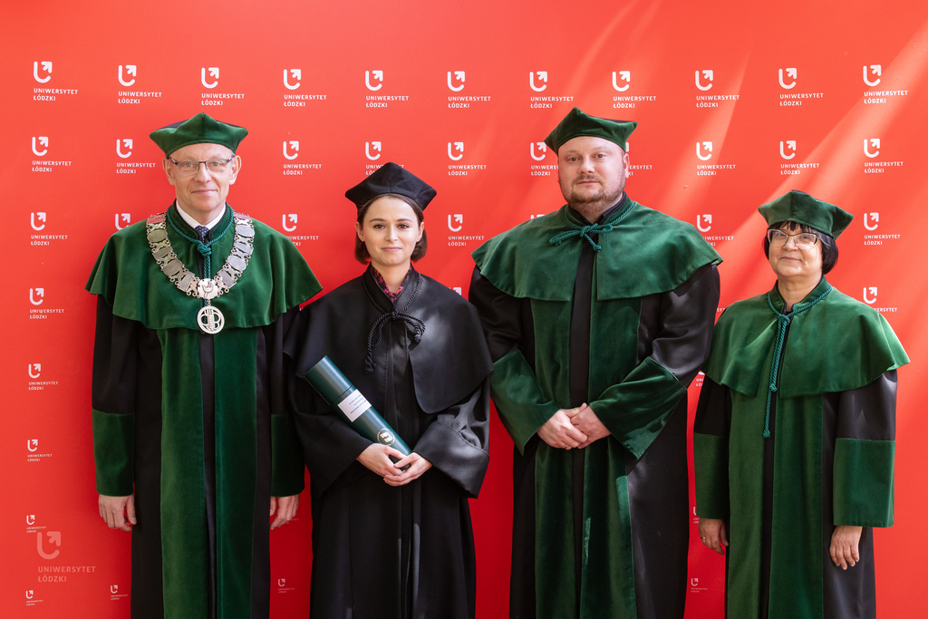 dr Edyta Janik-Karpińska - wręczenie doktoratów