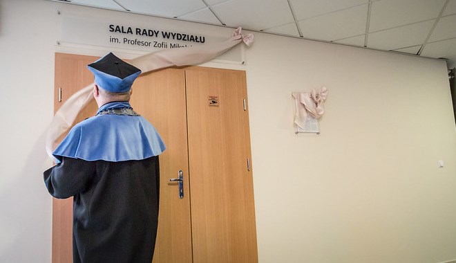Odsłonięcie tablicy prof. Zofii Mikołajczyk