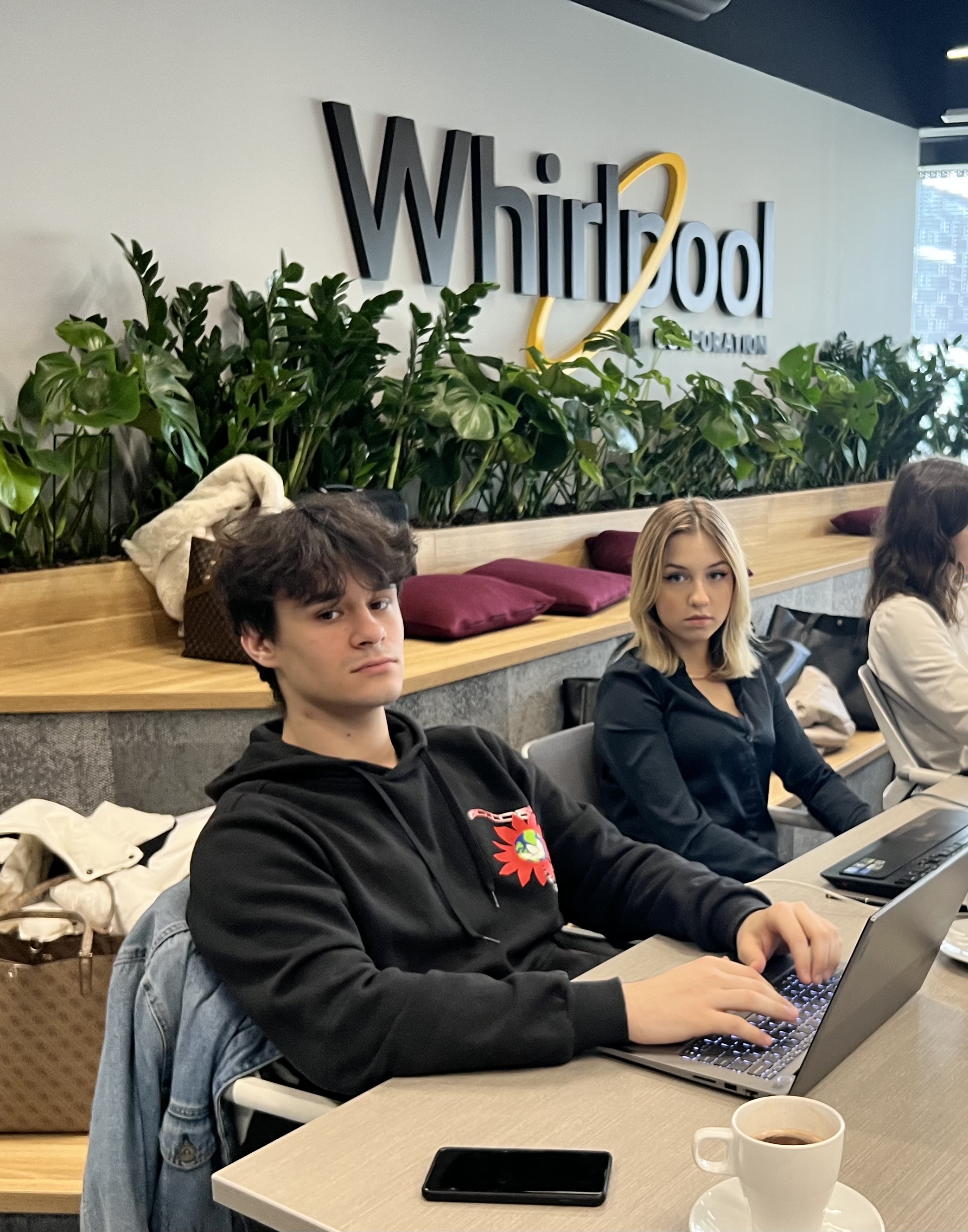 uczestnicy szkolenia w firmie Whirlpool