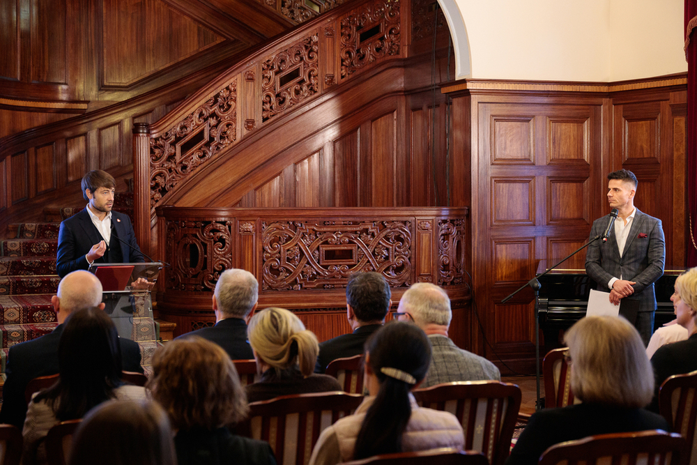 wiceprezydent Adam Pustelnik podczas gali w Pałacu Biedermanna wiceprezydent Adam Pustelnik podczas gali w Pałacu Biedermanna