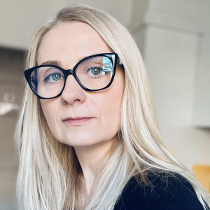 employee photo