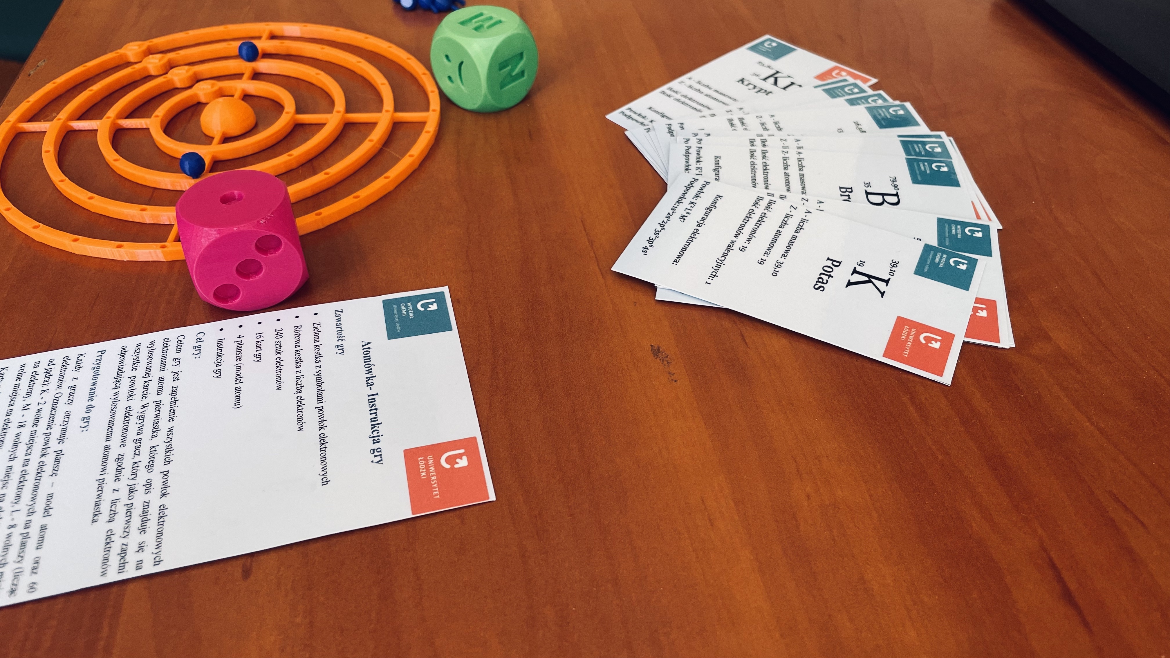 "Atomówka" game