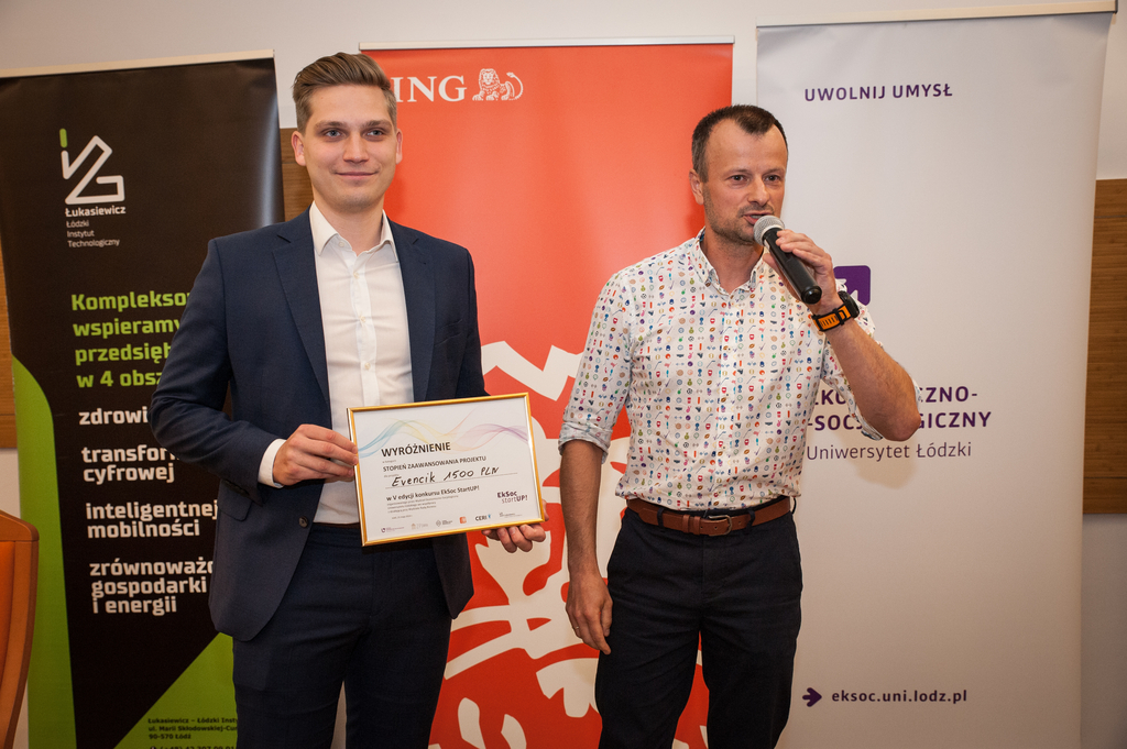 Winners and members of the Jury of the Eksoc StartUP! competition