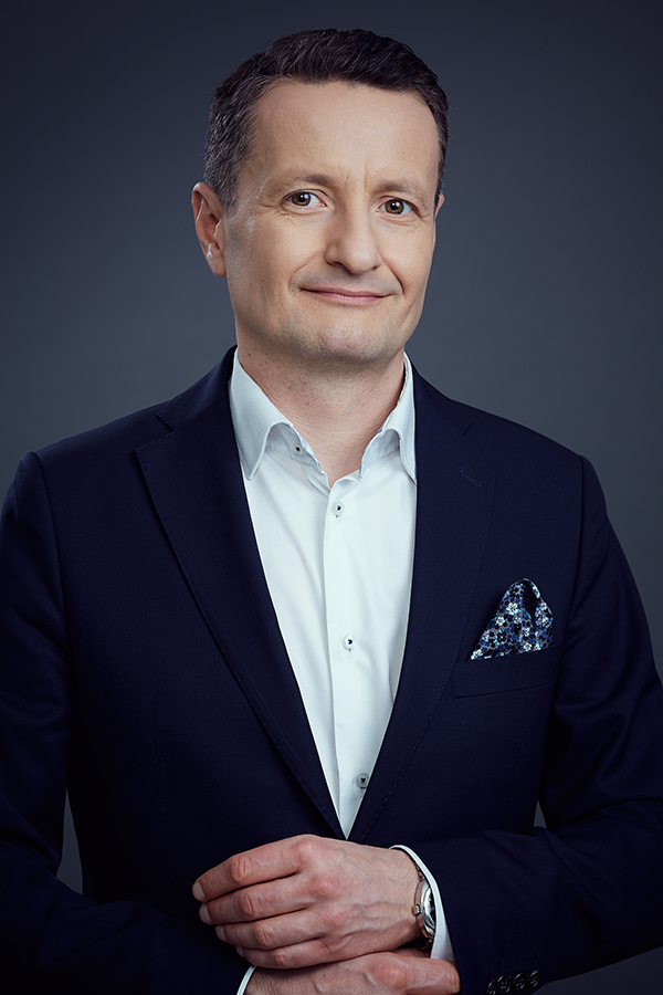 portret Radosław Stępień